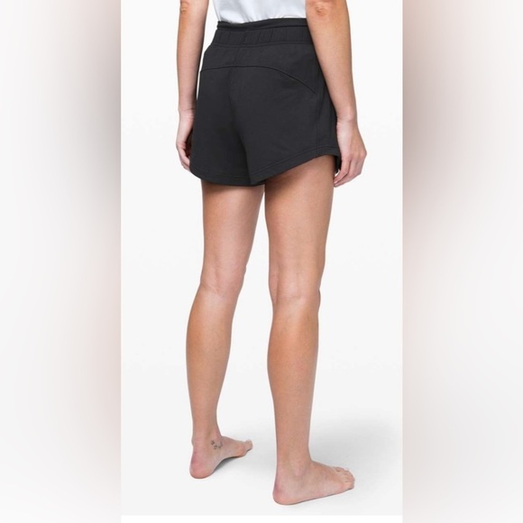 Lululemon Black Inner Glow Shorts - Picture 3 of 6